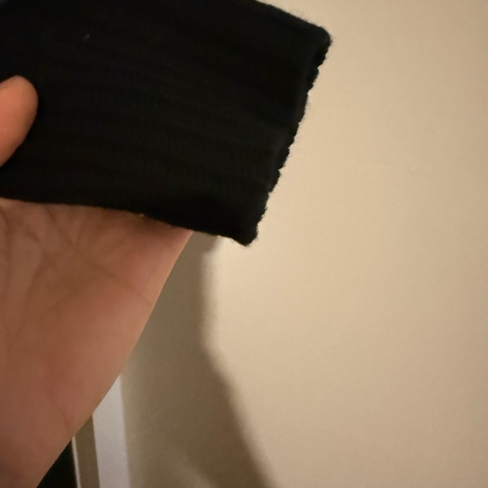 Clare V Black and Red Textured Sweater - Picture 6 of 7